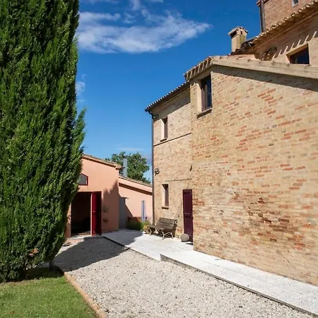 Splendida Villa Con Piscina E Sauna, Belvedere Ostrense Villa Belvedere Ostrense