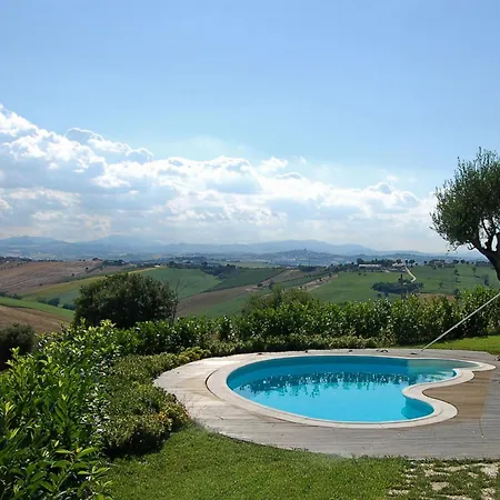 Splendida Villa Con Piscina E Sauna, Belvedere Ostrense Villa *