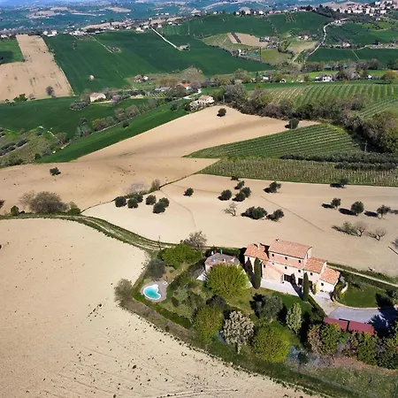 Splendida Con Piscina E Sauna, Villa *
