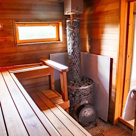 Villa Splendida Villa Con Piscina E Sauna, Belvedere Ostrense