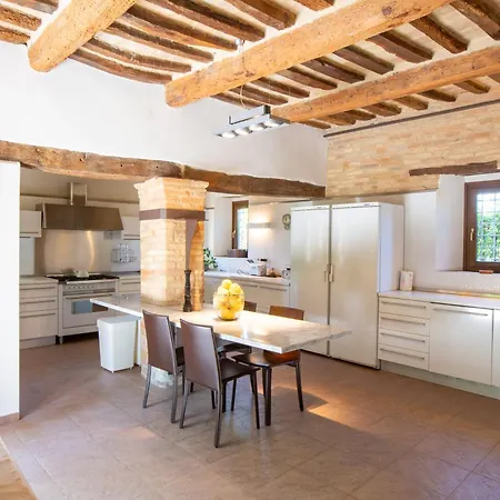 Splendida Villa Con Piscina E Sauna, Belvedere Ostrense Villa Belvedere Ostrense
