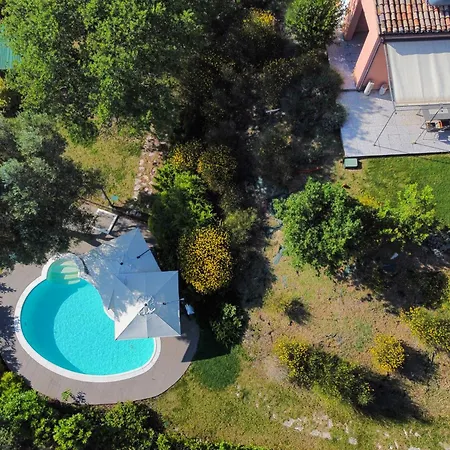 Splendida Villa Con Piscina E Sauna, Belvedere Ostrense