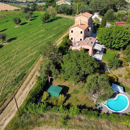 Villa Splendida Villa Con Piscina E Sauna, Belvedere Ostrense